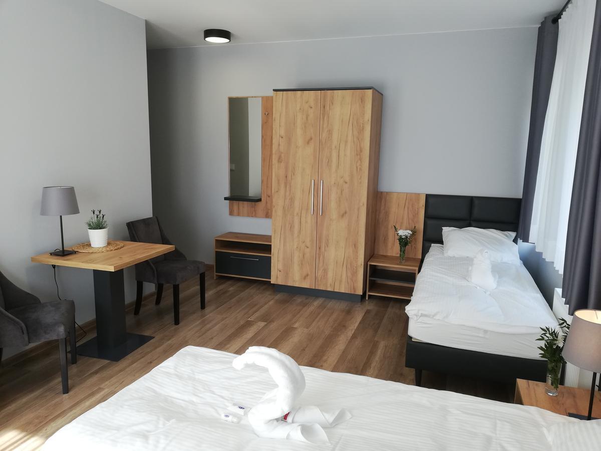 Hotel Jurajska Przystan à Jastrząb Extérieur photo